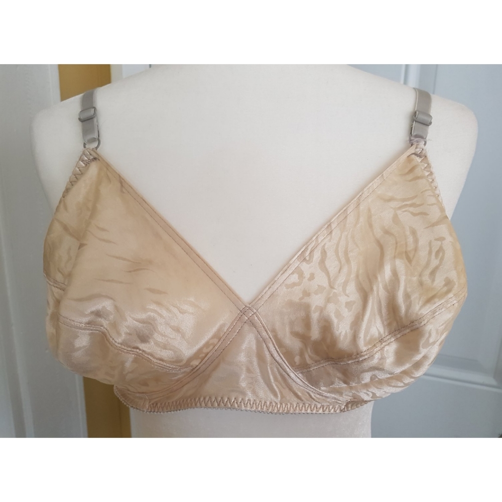 Vintage Vassarette Second Skin Satin Bra